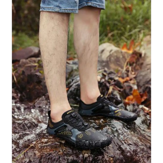 Chaussures De Randonnées Pour Marcher Dans L’eau |